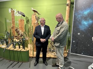 Bild vergr&ouml;&szlig;ern: &Uuml;bergabe des F&ouml;rdermittelbescheides